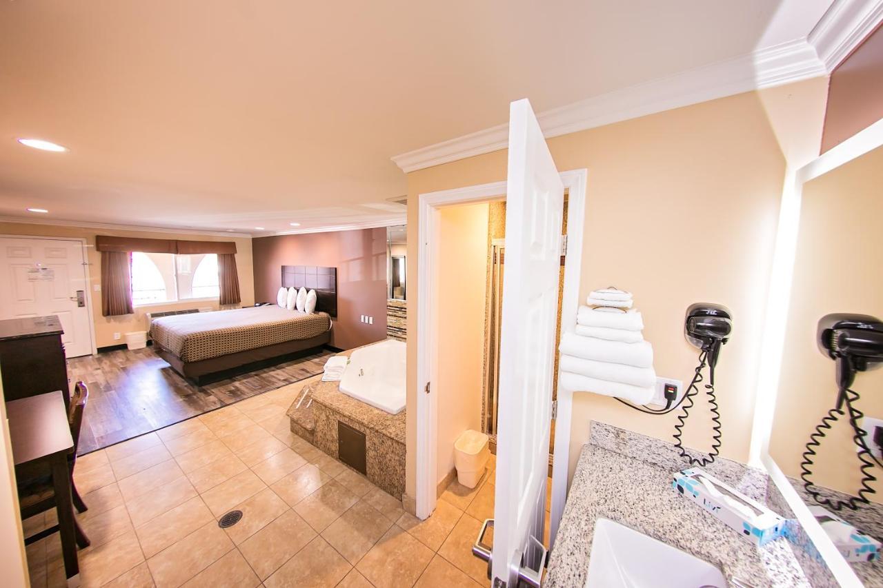 Rodeway Inn & Suites Bellflower Luaran gambar