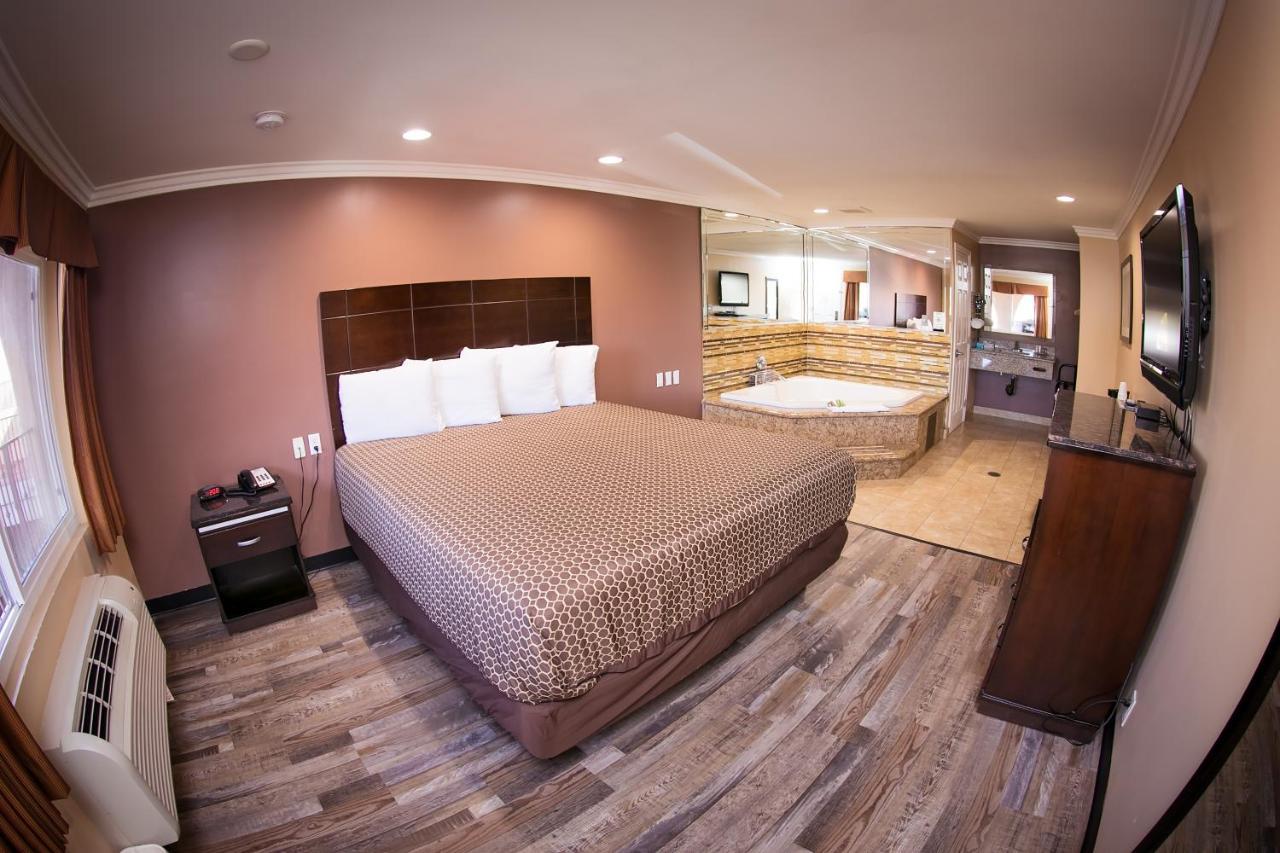 Rodeway Inn & Suites Bellflower Luaran gambar