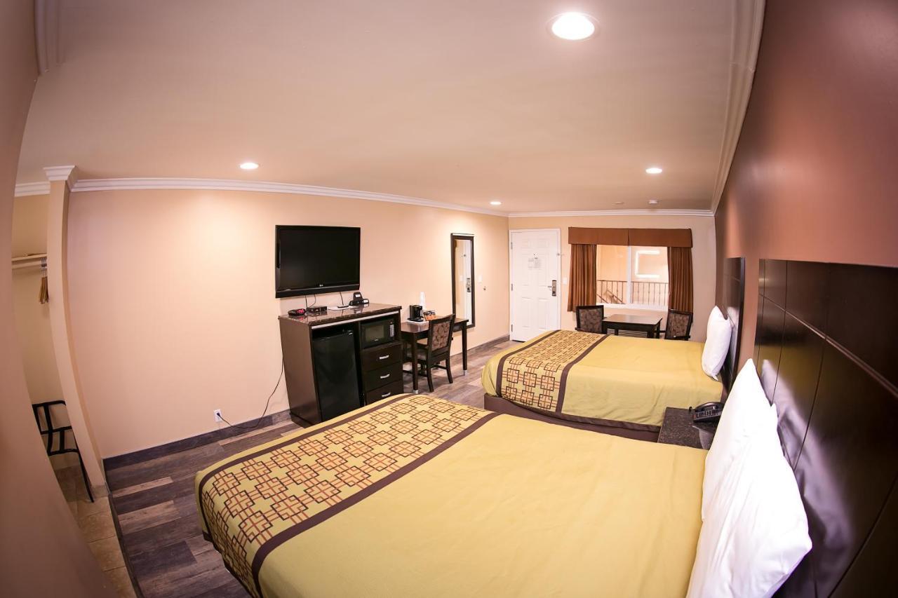 Rodeway Inn & Suites Bellflower Luaran gambar