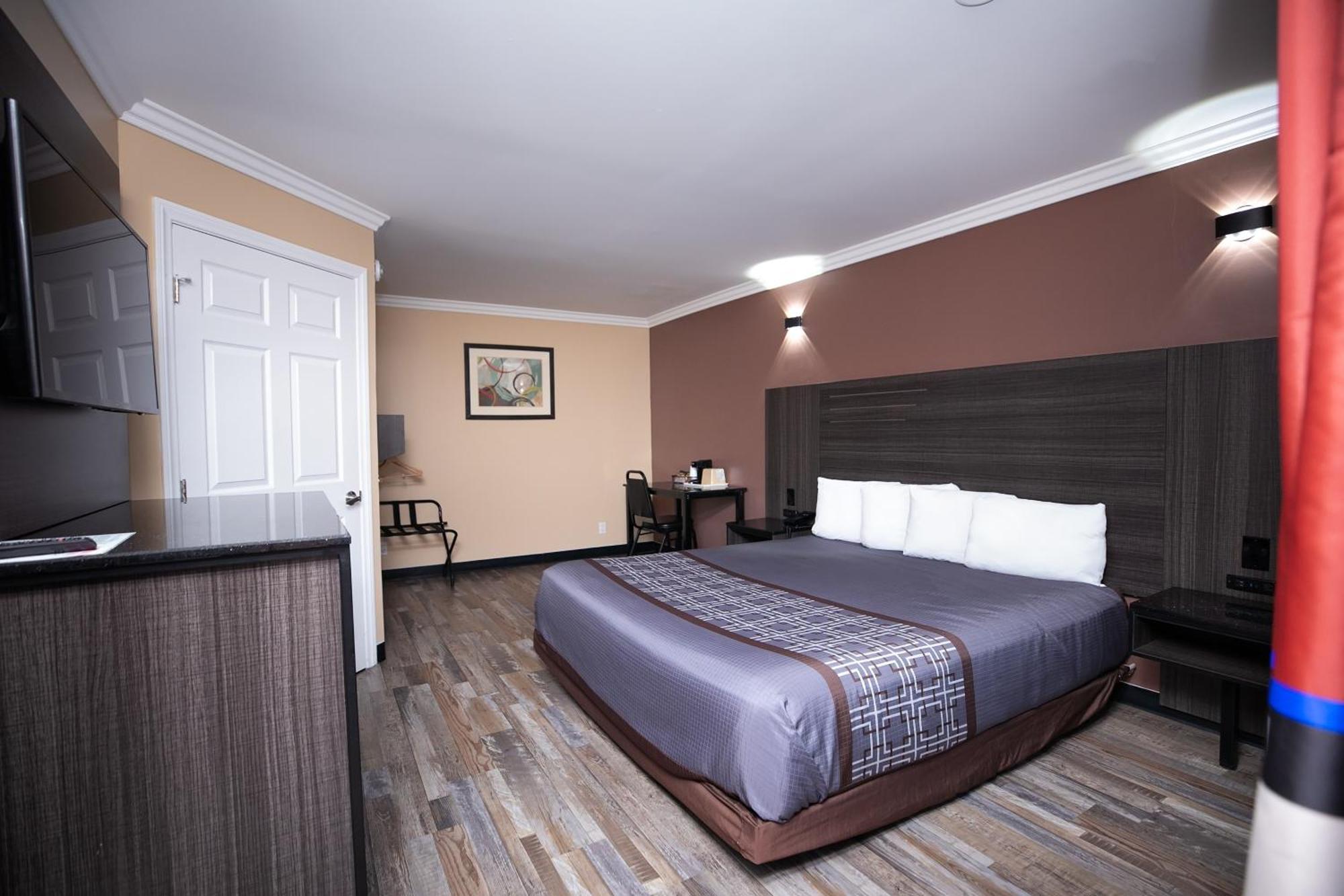 Rodeway Inn & Suites Bellflower Luaran gambar