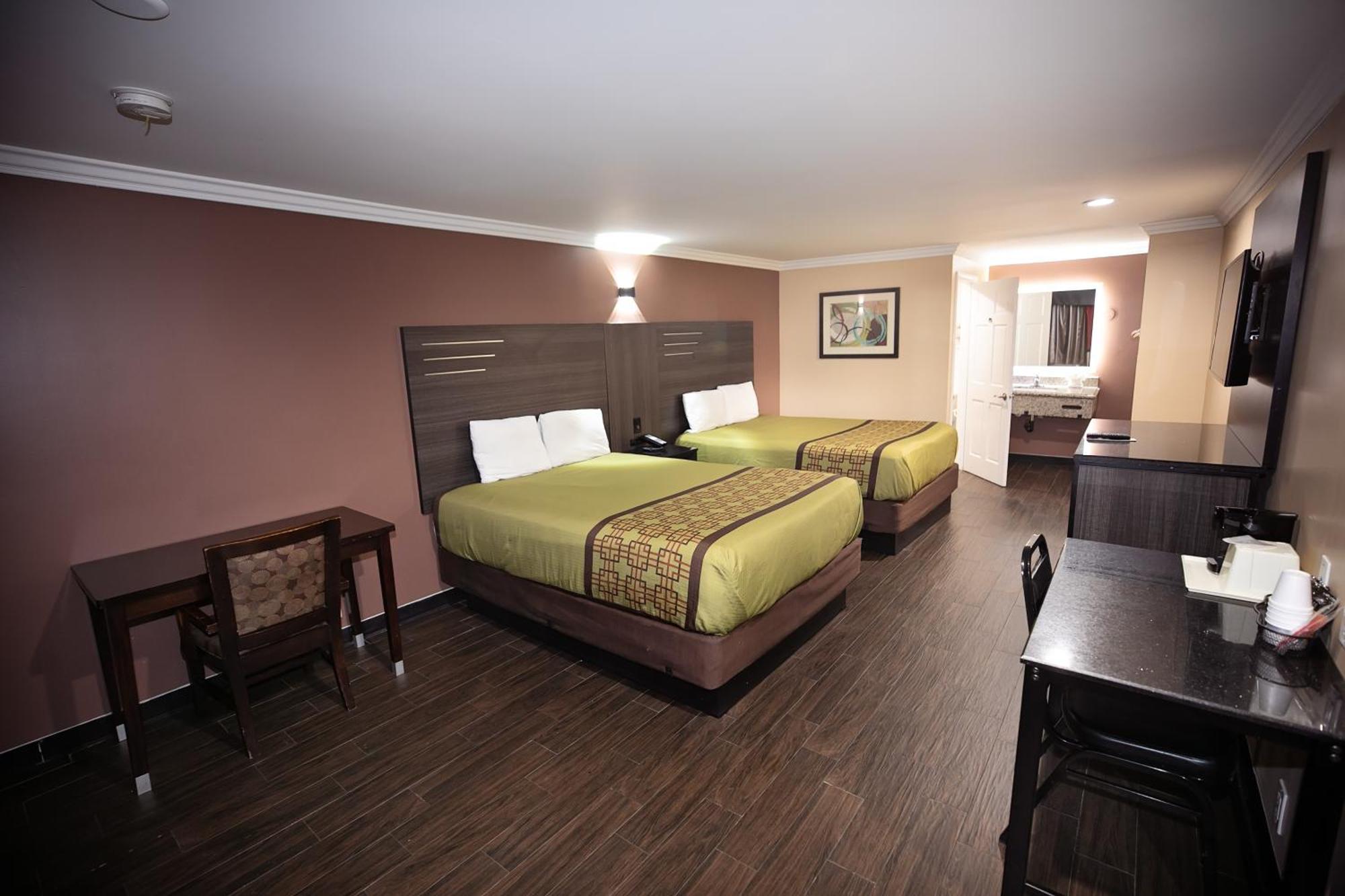 Rodeway Inn & Suites Bellflower Luaran gambar