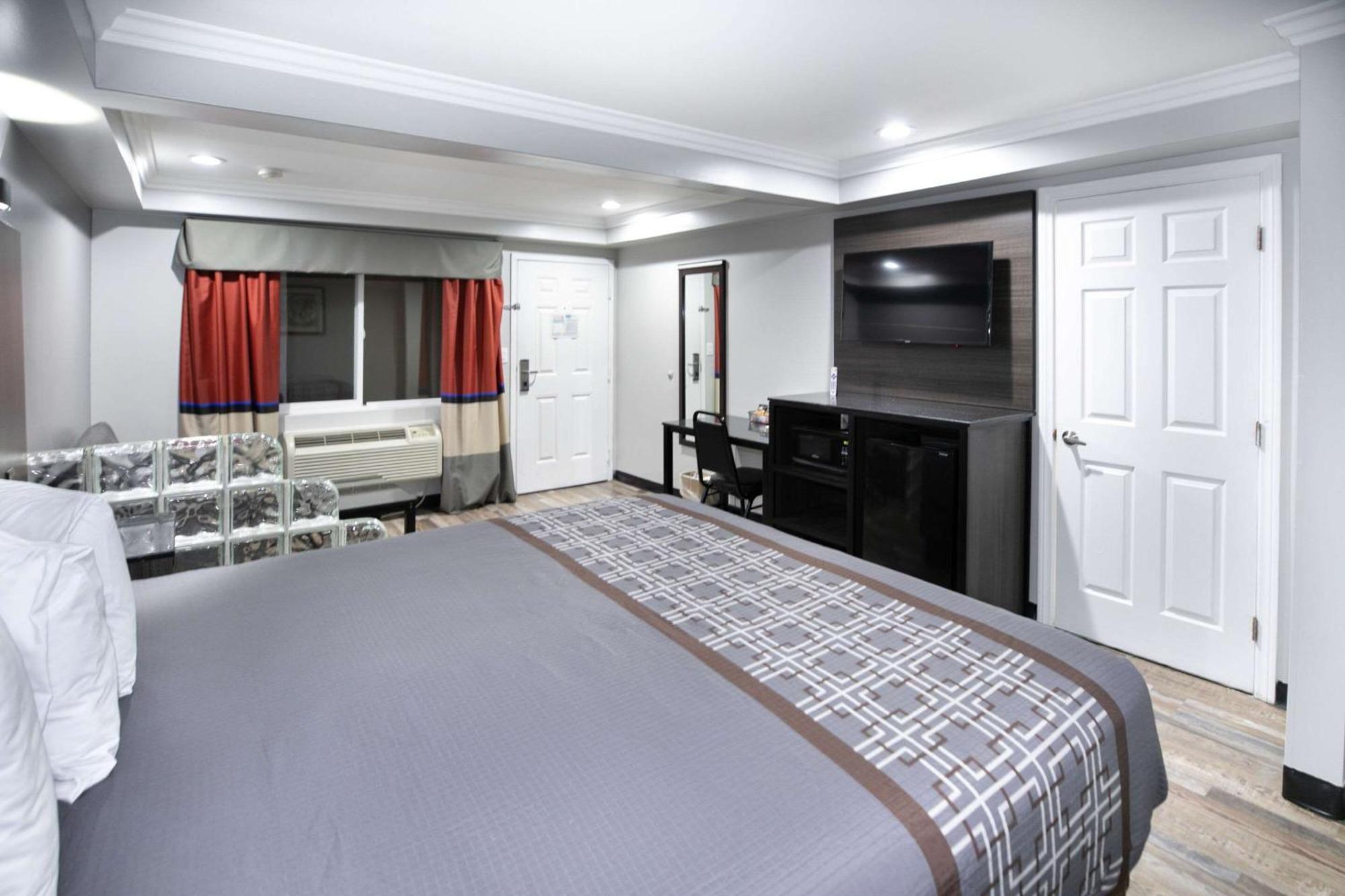 Rodeway Inn & Suites Bellflower Luaran gambar