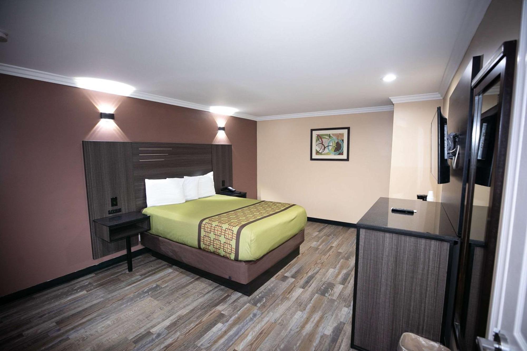 Rodeway Inn & Suites Bellflower Luaran gambar