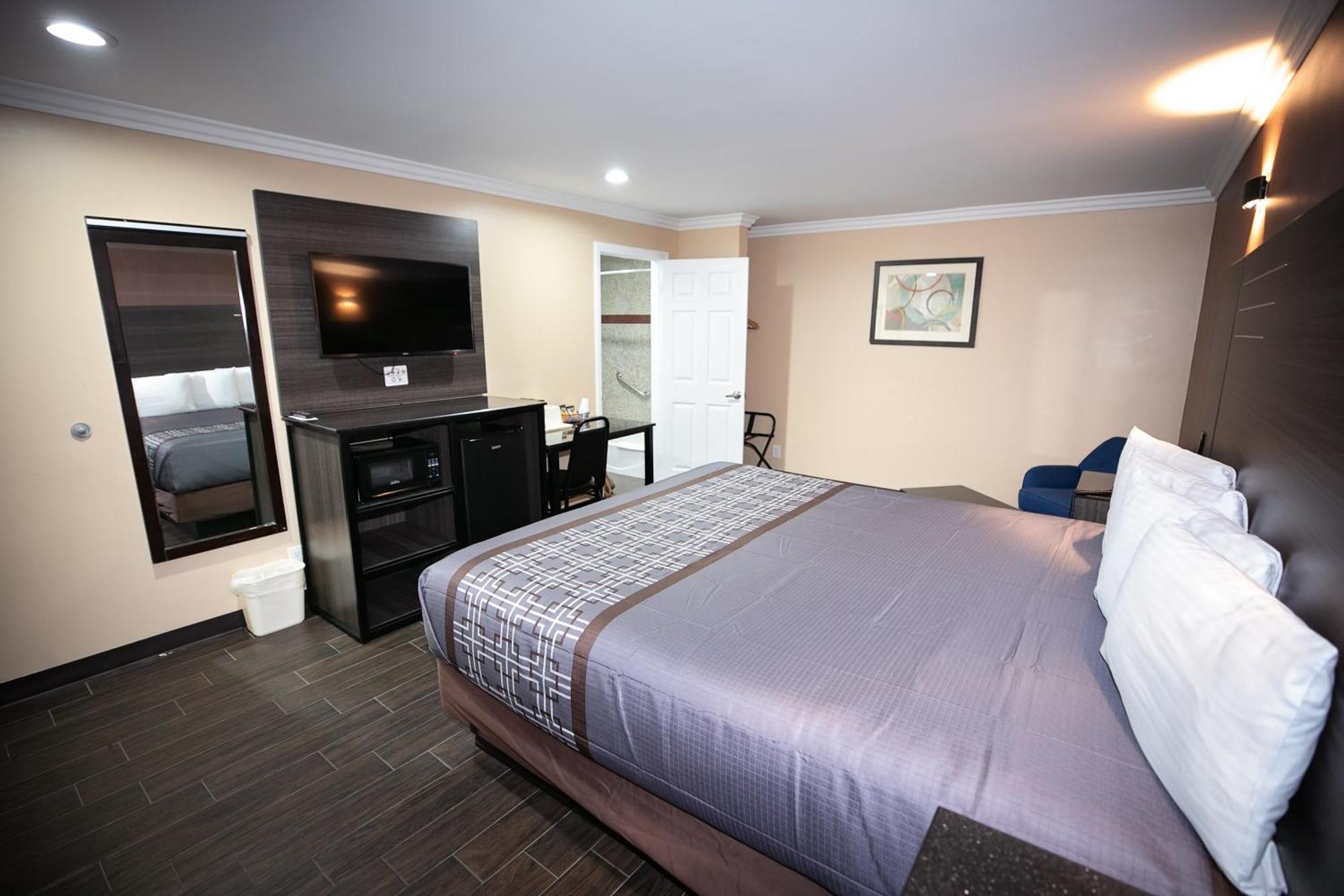 Rodeway Inn & Suites Bellflower Luaran gambar