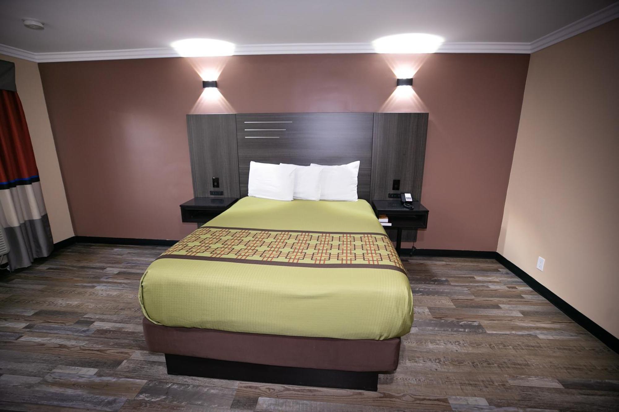 Rodeway Inn & Suites Bellflower Luaran gambar