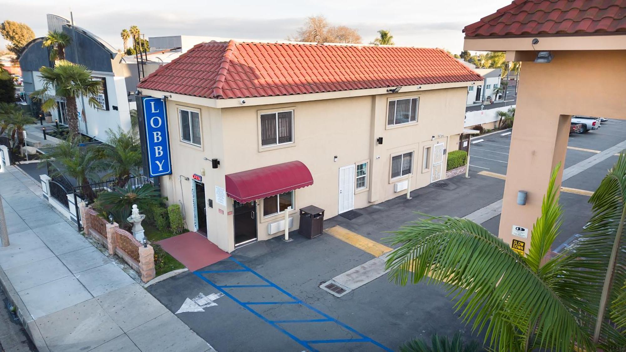 Rodeway Inn & Suites Bellflower Luaran gambar