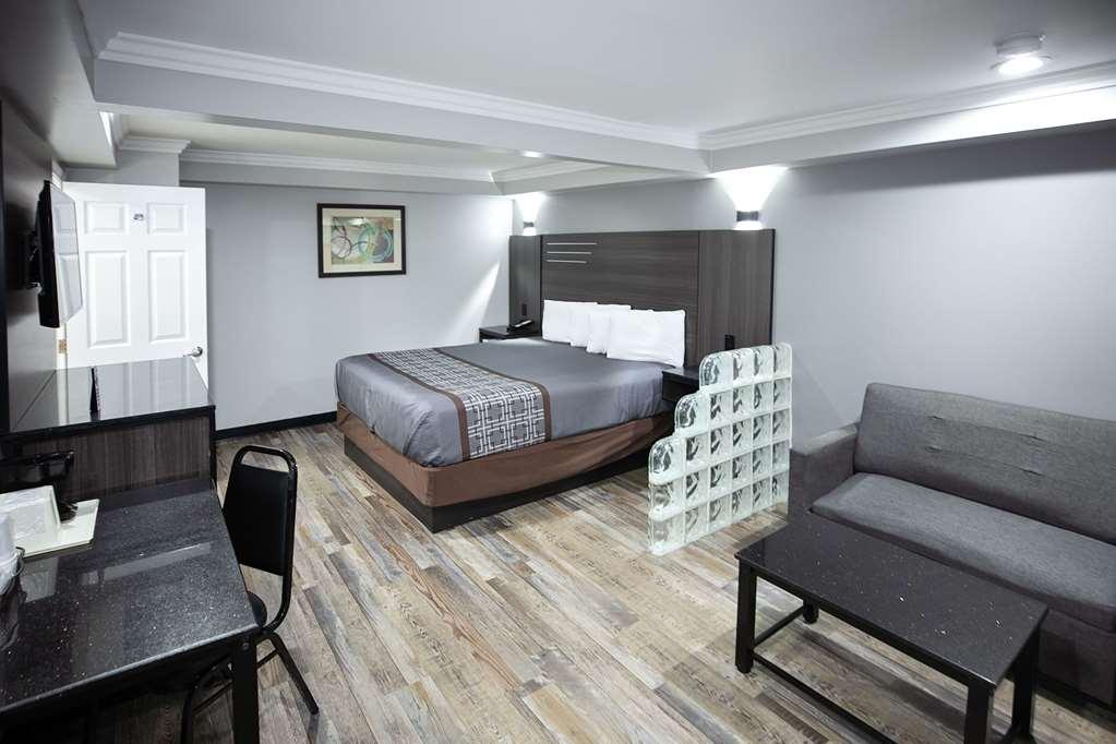 Rodeway Inn & Suites Bellflower Bilik gambar