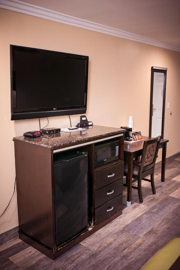 Rodeway Inn & Suites Bellflower Luaran gambar